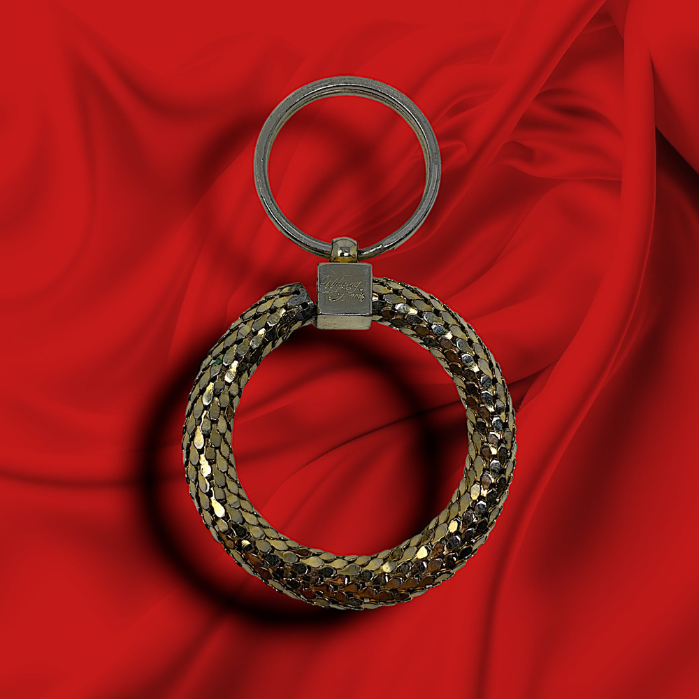 Vintage Whiting & Davis Mesh Keychain Gold Bracelet Key Ring Mail Fishscale